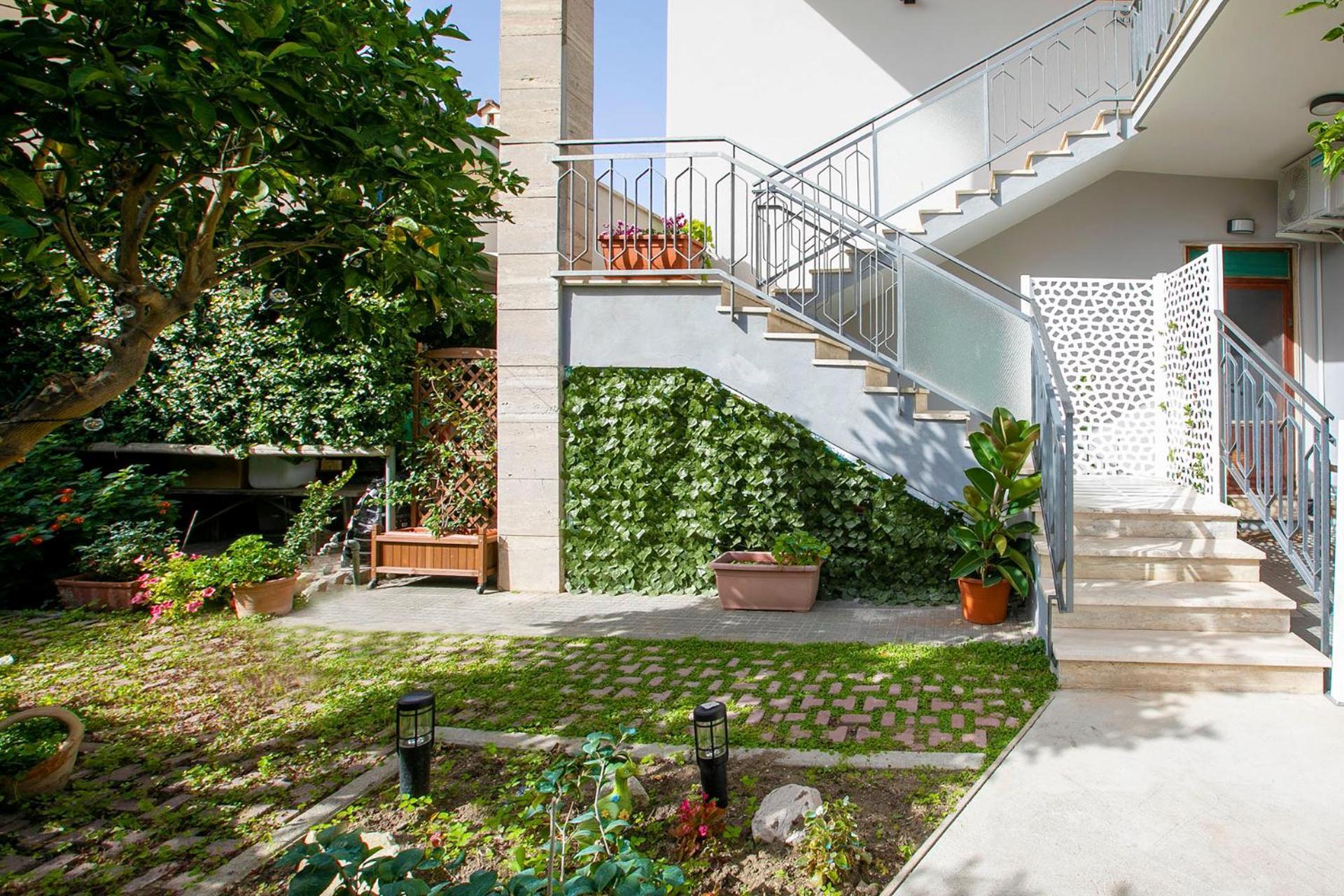 Domina Guest House Fiumicino Exterior foto